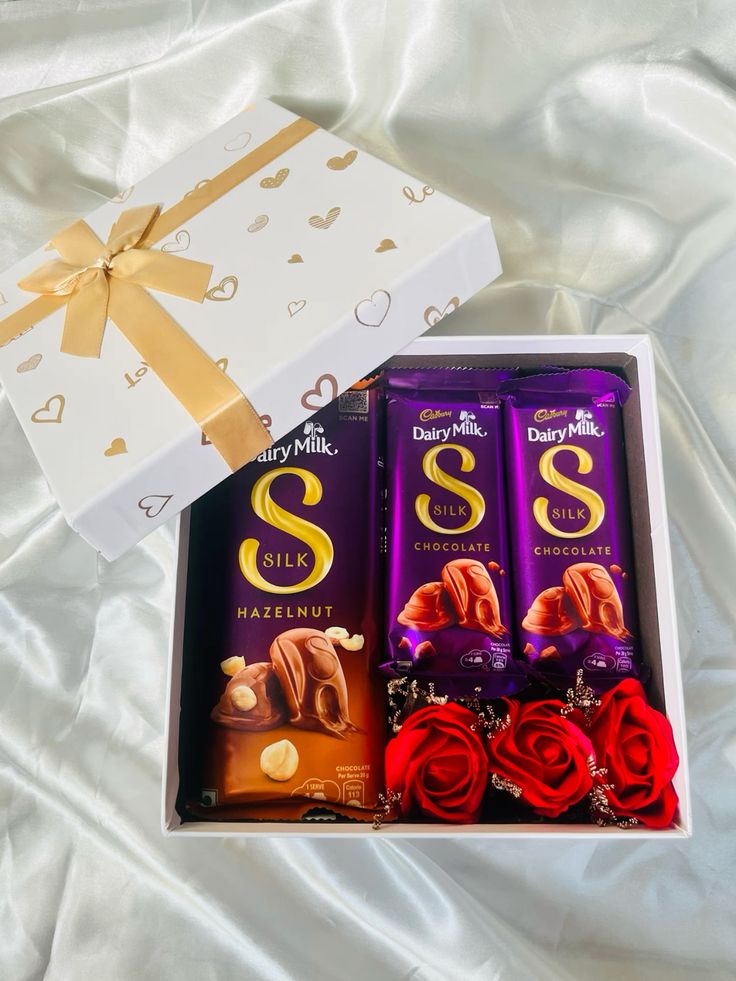 Anniversary/valentine/Birthday Hamper